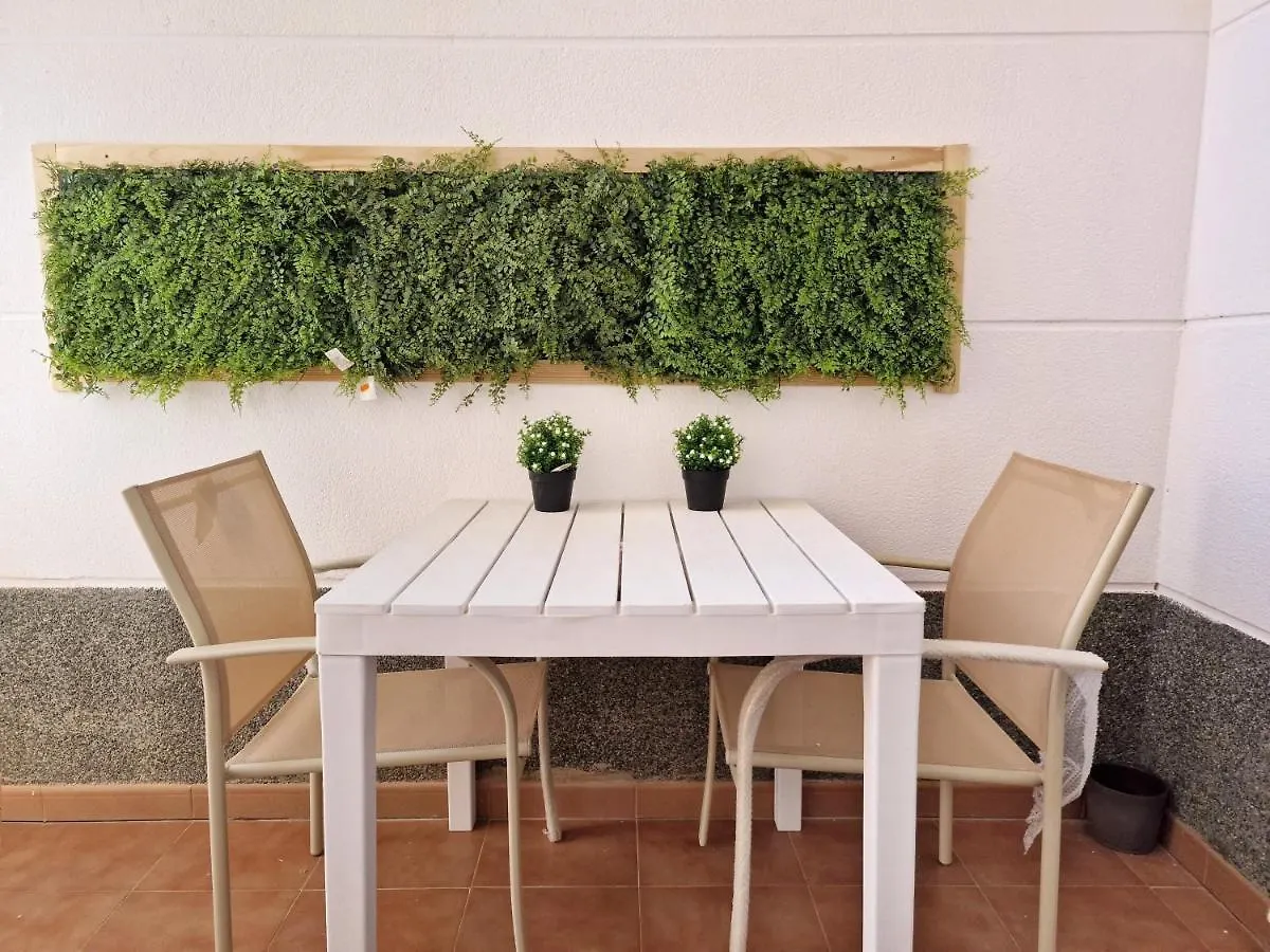 Precioso Bajo con Jardin en Vera 0*,  España