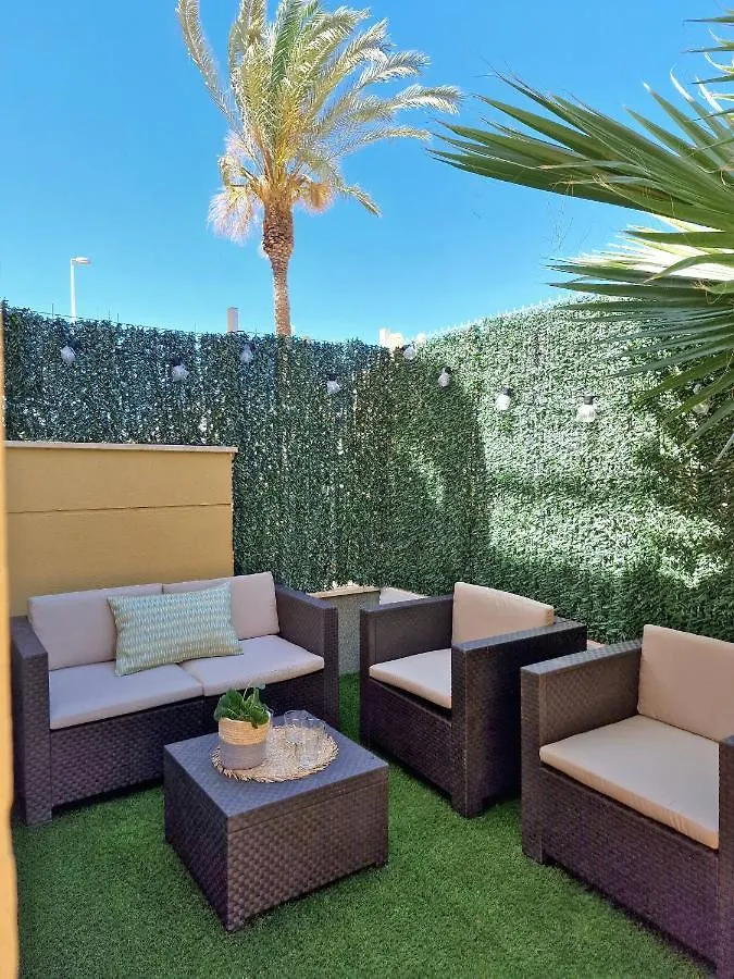 Precioso Bajo con Jardin en Vera Apartamento
