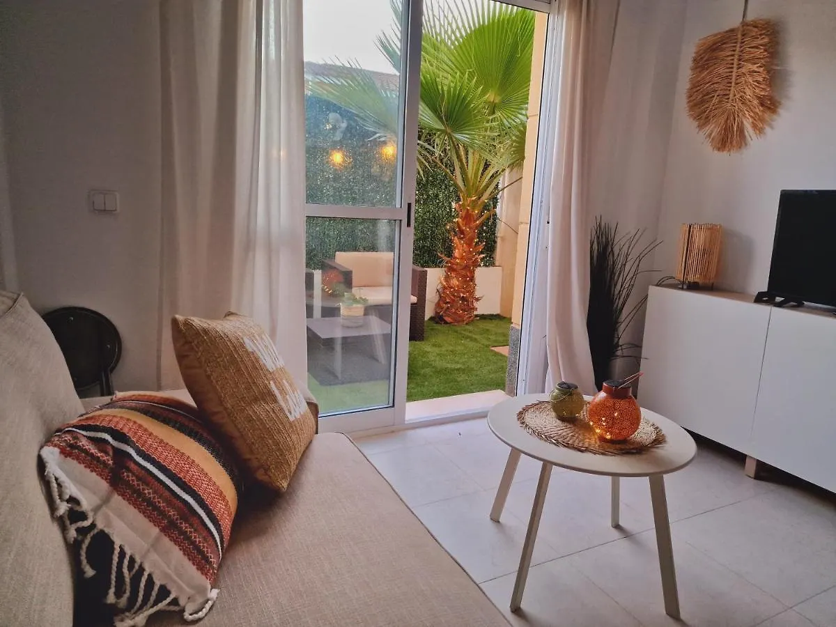 Precioso Bajo Con Jardin En Vera Appartamento